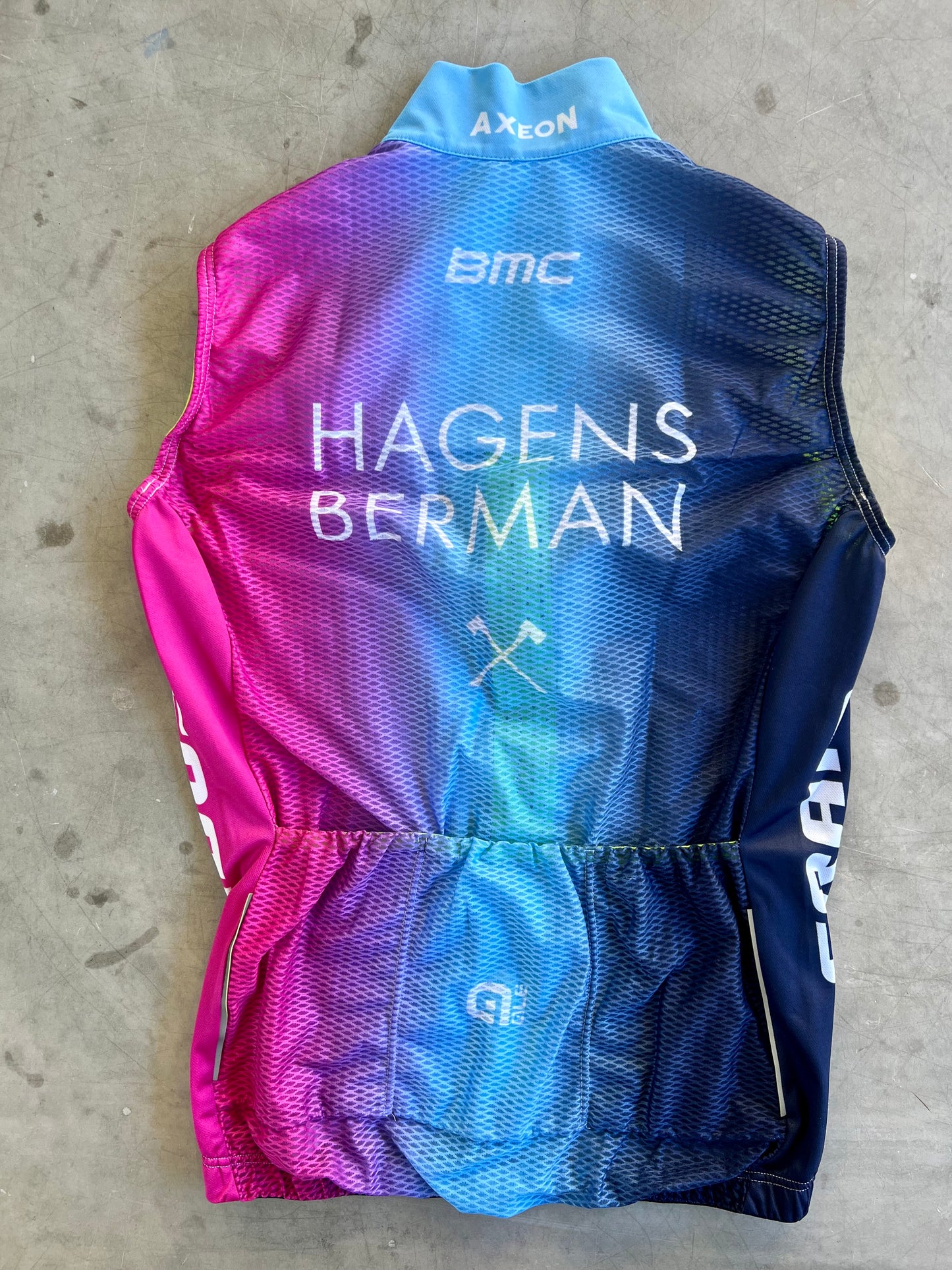 Hagens Berman Axeon | Ale Wind Vest | Size S | Rider-Issued Pro Team Kit