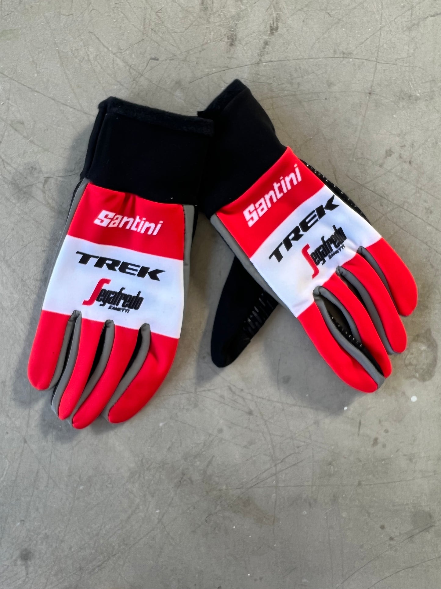 Trek Segafredo | Santini Lightweight Winter Gloves | Red | Rider-Issued Pro Team Kit