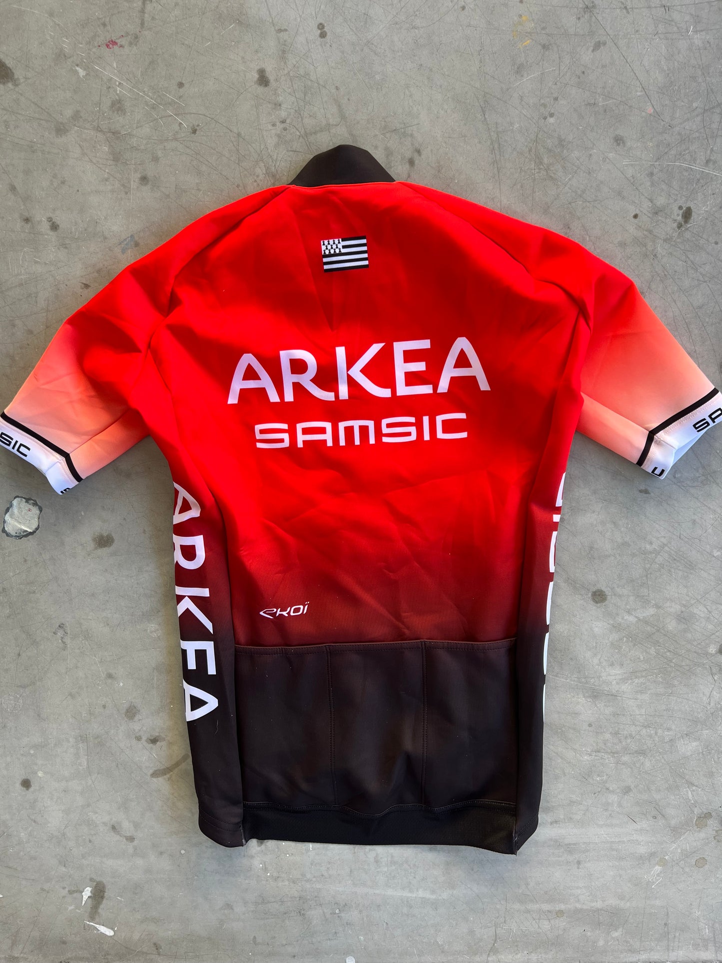 Arkea Samsic | Ekoi Short Sleeve Thermal Jersey | Red | Rider-Issued Pro Team Kit