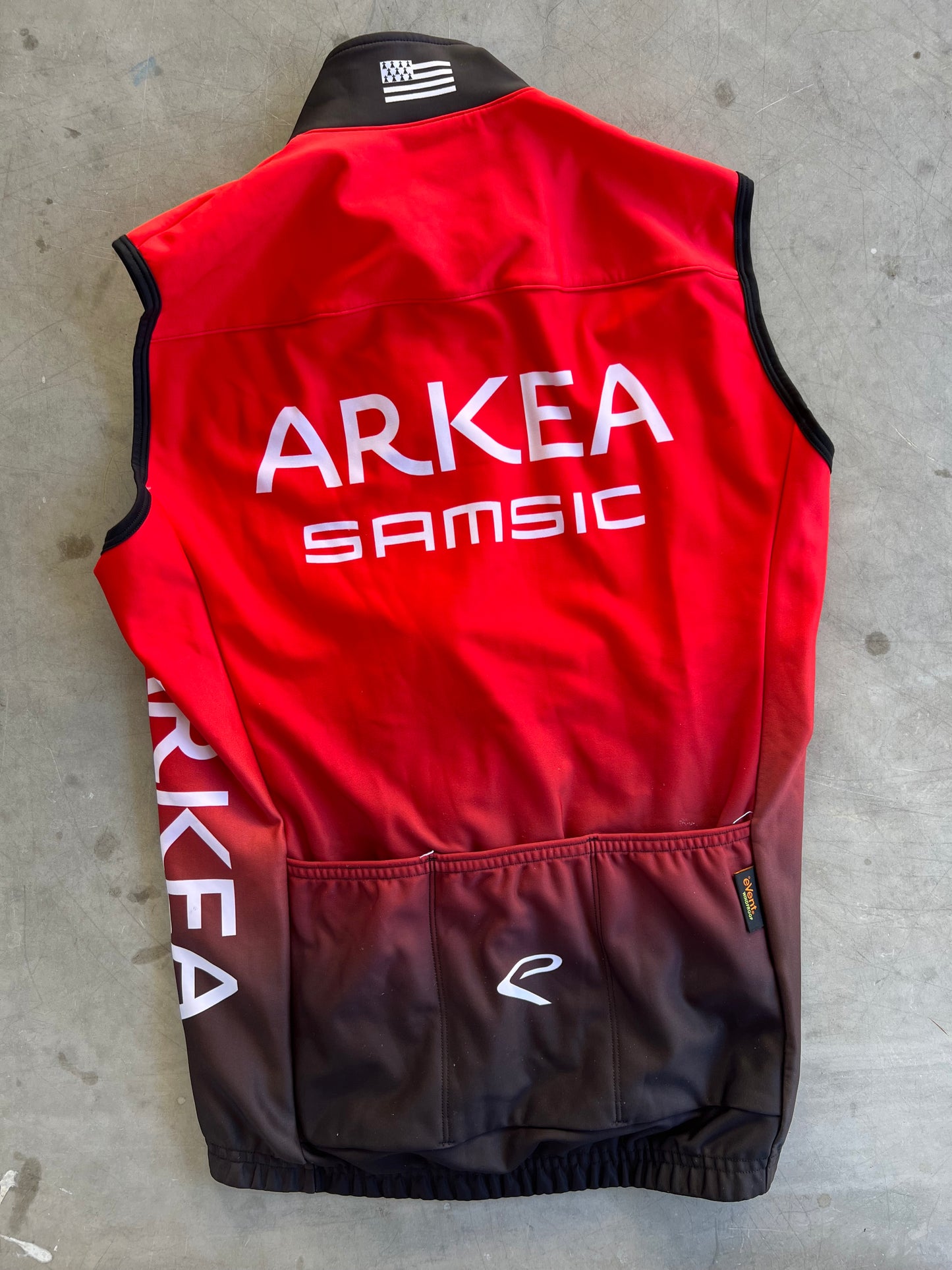 Arkea Samsic | Ekoi Gabba Waterproof Windproof Gilet / Vest | Red | Rider-Issued Pro Team Kit