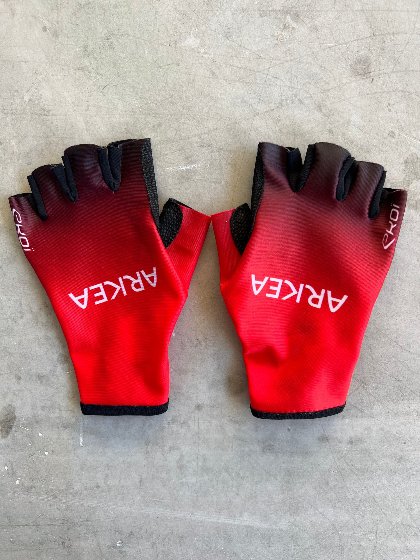 Arkea Samsic | Ekoi Unpadded Cycling Gloves | Red | Rider-Issued Pro Team Kit