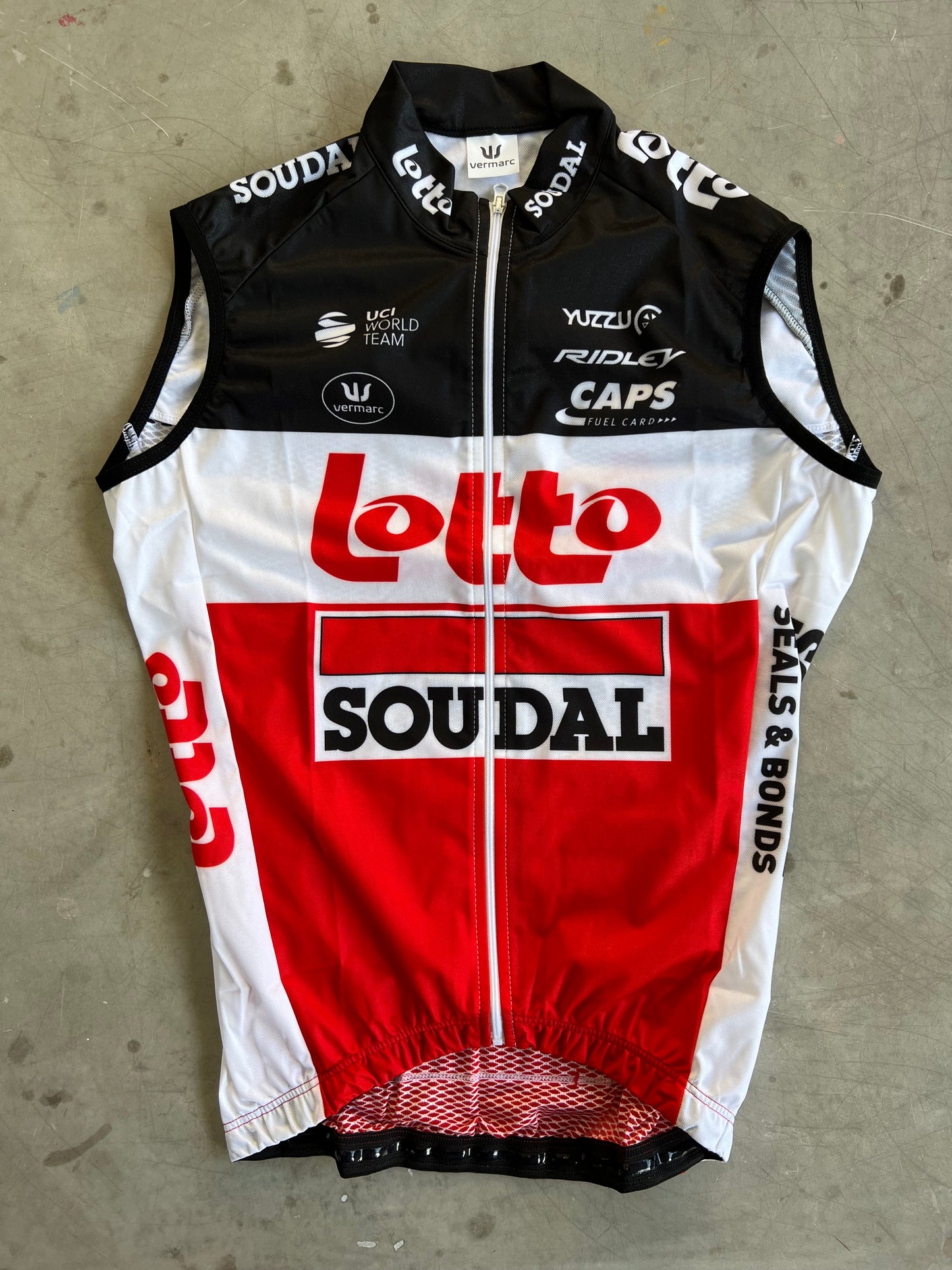 Lotto Soudal | Vermarc Lightweight Wind Vest / Gilet | Size S | Rider-Issued Pro Team Kit