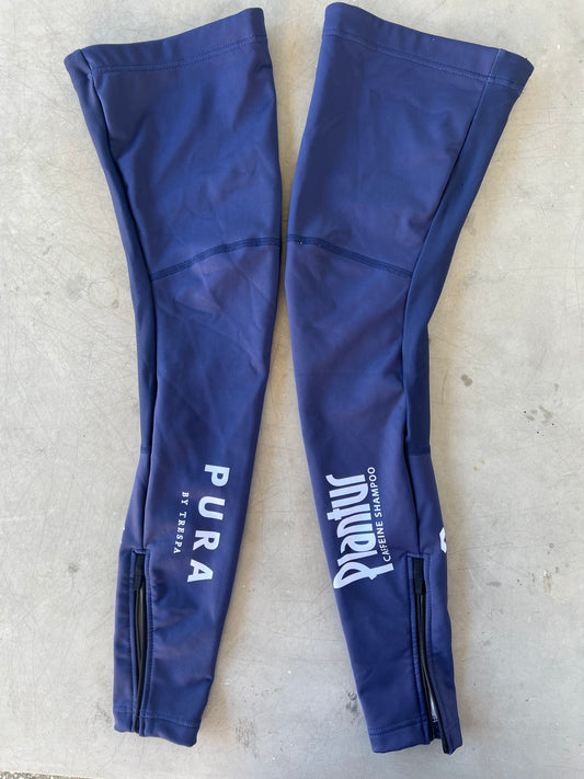 Plantur Pura | Vermarc Thermal Leg Warmers | S/M | Rider-Issued Pro Team Kit