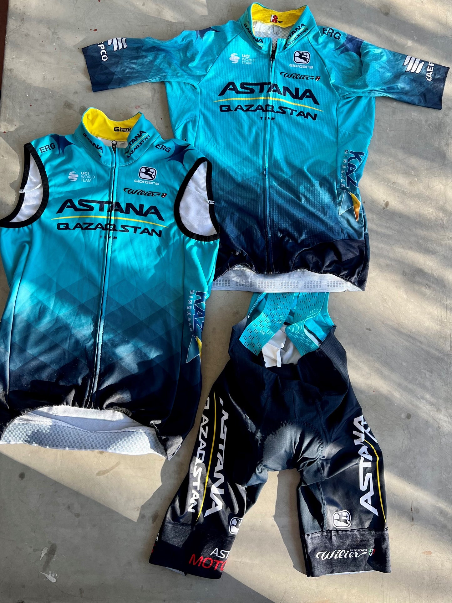 Astana | Giordana Bundle - Thermal Gilet, Jersey & Bibs | S | Rider-Issued Pro Team Kit