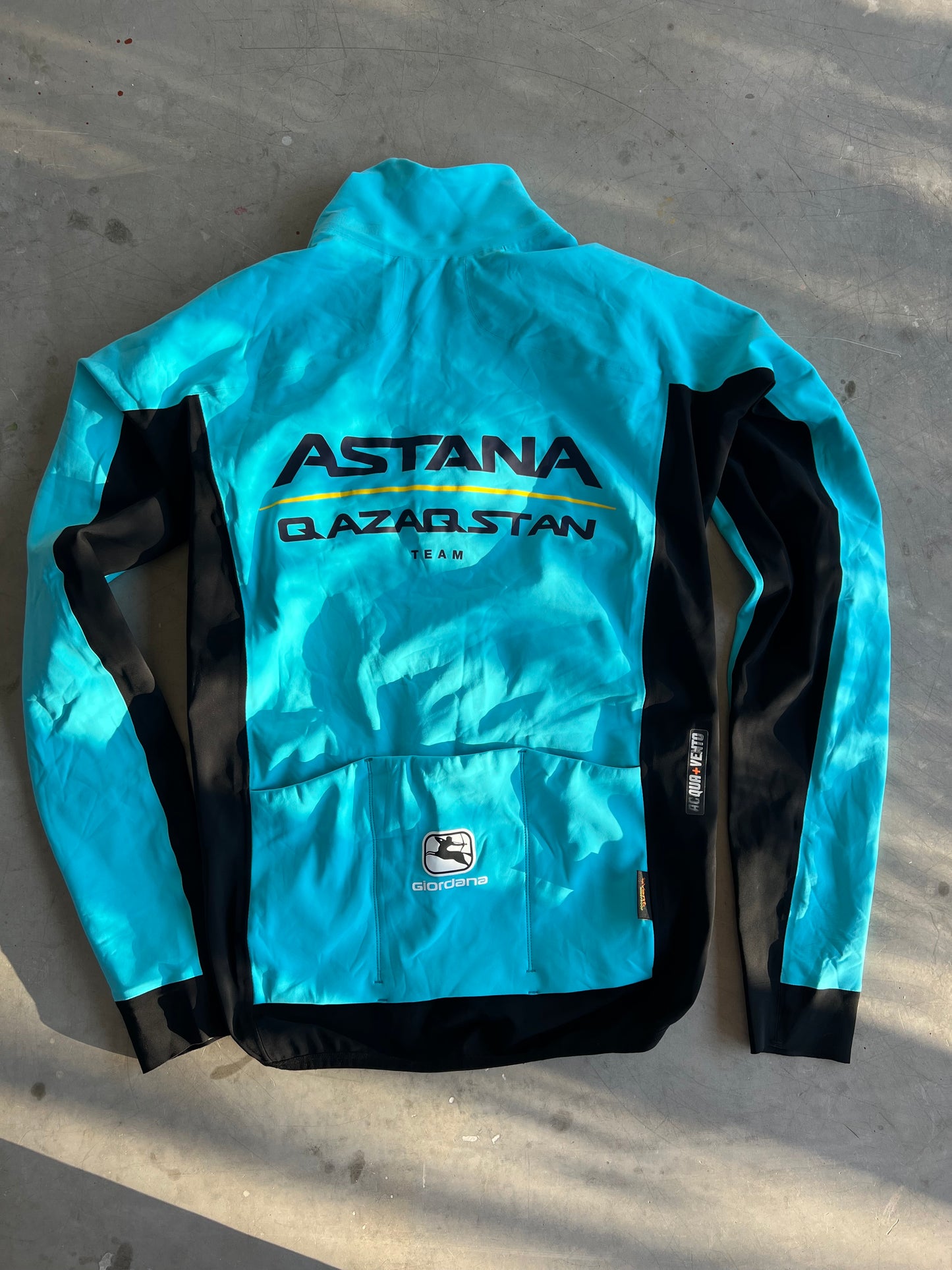 Astana | Giordana Thermal Rain Jacket | S | Rider-Issued Pro Team Kit