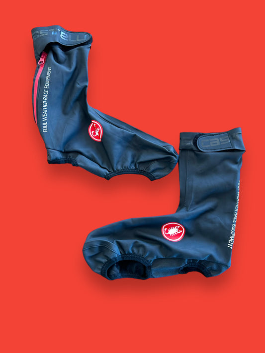 Rain Overshoes Rosso Corsa | Castelli | Ineos Grenadier | Pro Team Cycling Kit