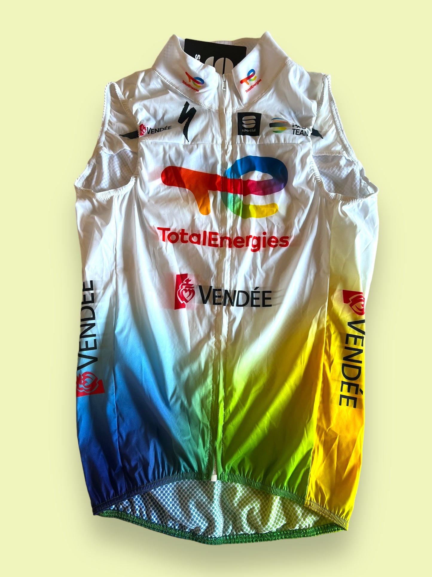 Light Wind Vest / Gilet | Sportful | Total Energies | Pro Cycling Kit