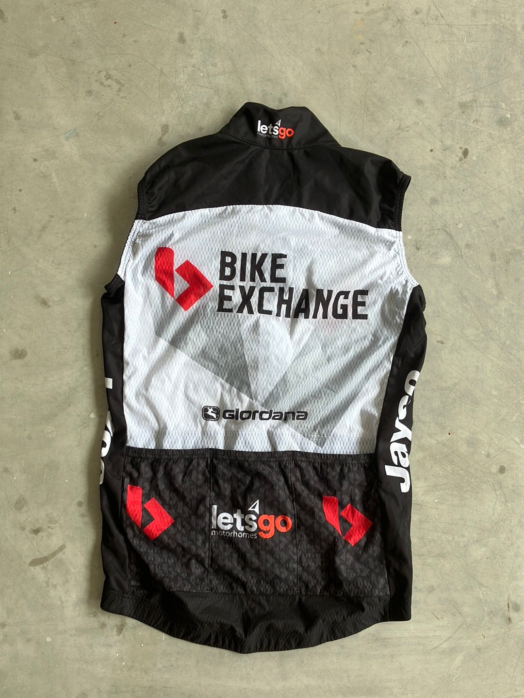 Packable Gilet / Wind Vest Pockets| Giordana | Bianchi Bike Exchange | Pro Cycling Kit