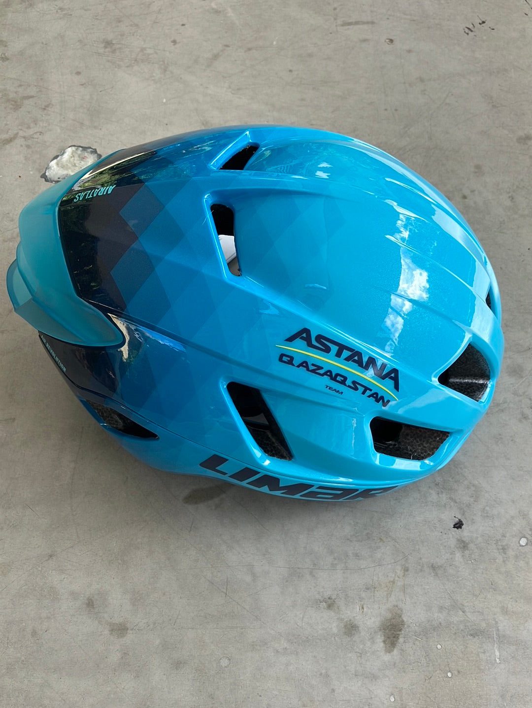 Cycling Helmet Air Atlas | Limar | Astana | Pro-Issued Cycling Kit