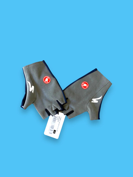 Gloves Mitts team Issued Competizione | Castelli| Blue | Quick-Step Alpha Vinyl / Soudal  | Pro Cycling Kit