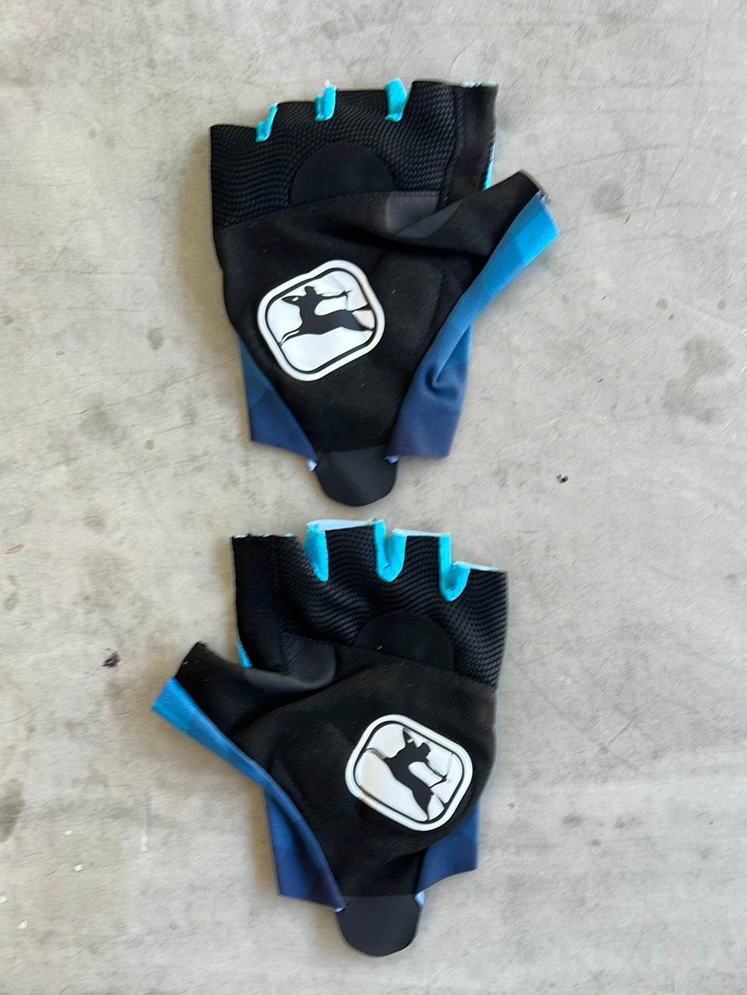 FRC Cycling Gloves / Padded Mitts | Giordana | Astana Qazaqstan | Pro-Issued Cycling Kit