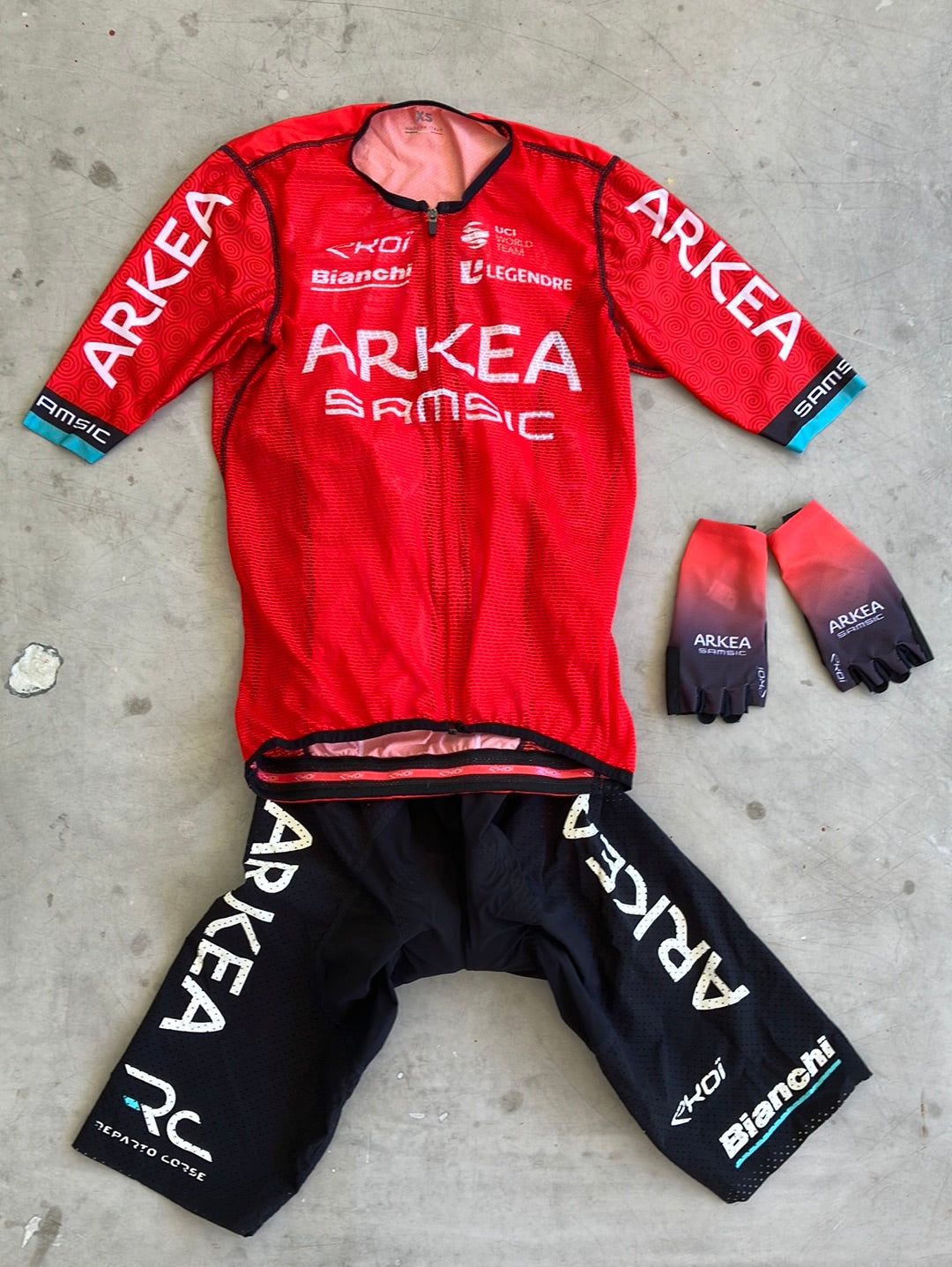 Arkea Samsic | Ekoi Bundle - Summer Jersey, Bib Shorts & Gloves | Red | Pro-Issued Pro Team Kit