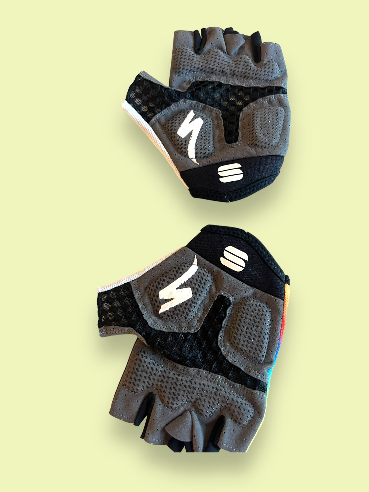 Seamless Arm Warmers | Sportful | Total Energies | Pro Cycling Kit