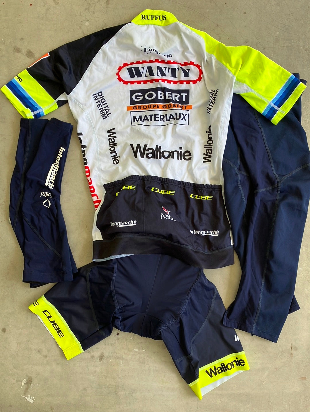 Intermarche | Nalini Winter Bundle - Short Sleeve Jersey, Bibs, Arm & Leg Warmers | M | Pro-Issued Team Kit