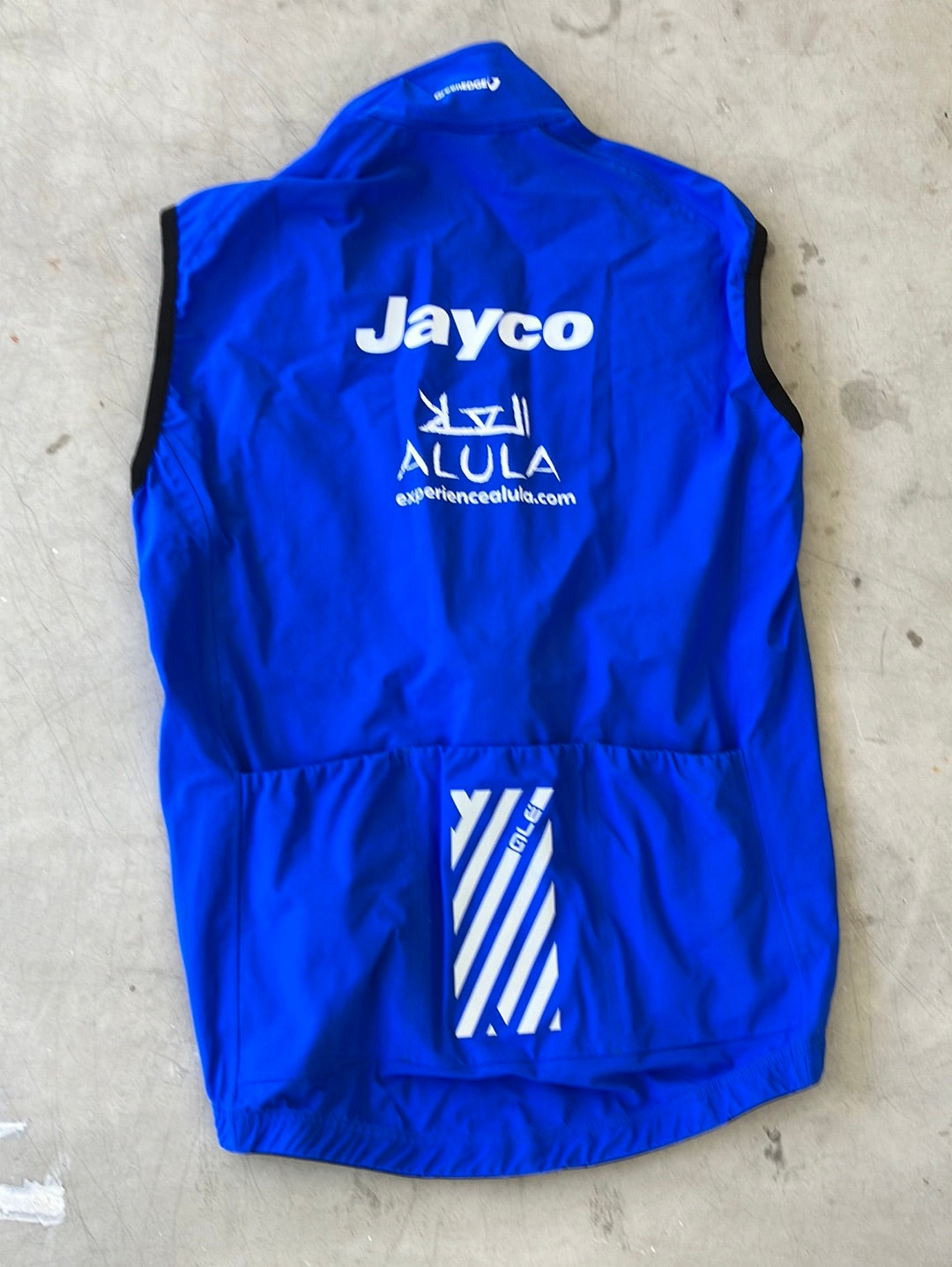 Sleeveless Rain Vest / Gilet Waterproof With Pockets | Ale | Jayco Alula Men's | Pro-Issued Cycling Kit