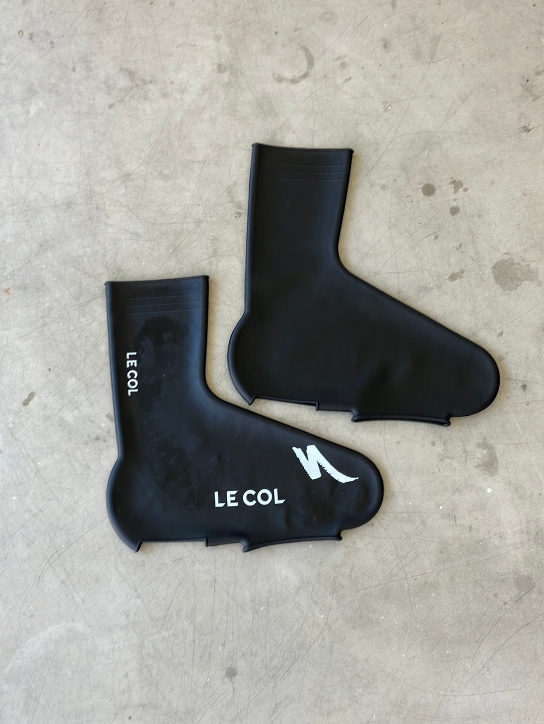 Waterproof Overshoes / Rain Booties (like Veolotoze) | Le Col | Bora Hansgrohe | Pro-Issued Cycling Kit