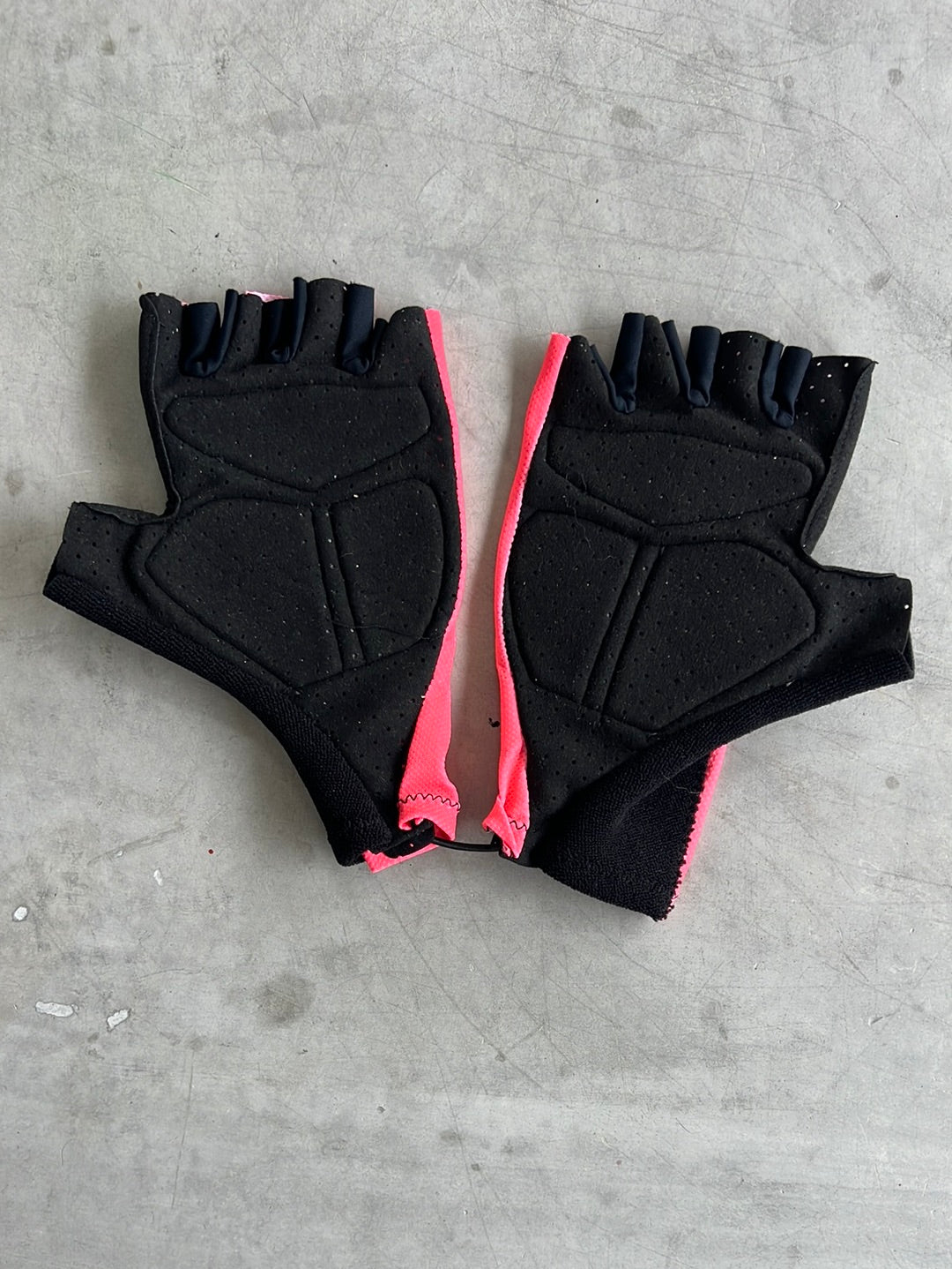 Padded Cycling Gloves | Santini | Trek Segafredo | Pro-Issued Cycling Kit