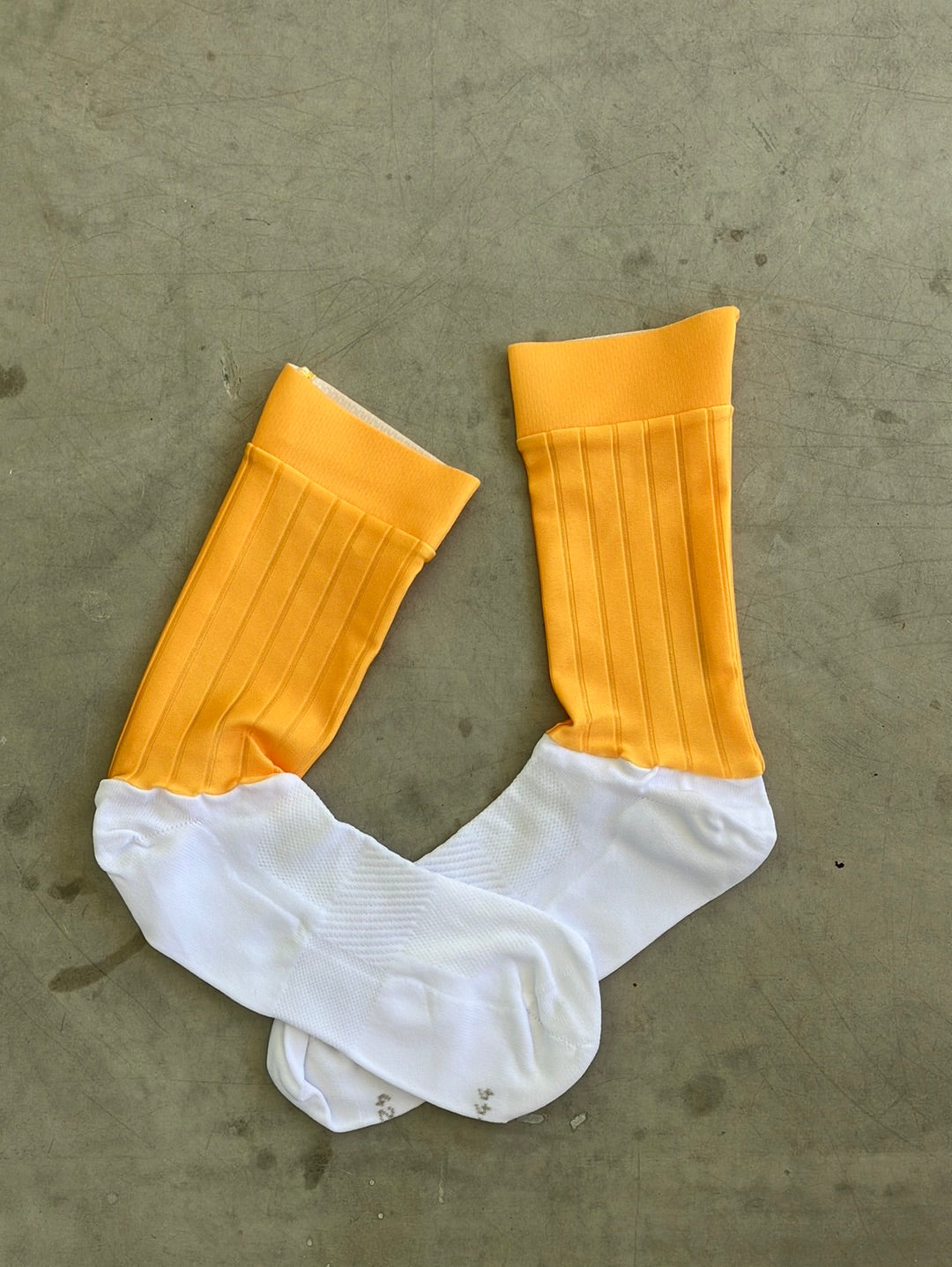 Uno-X  Aero Socks | L | Pro-Issued Team Kit Bioracer