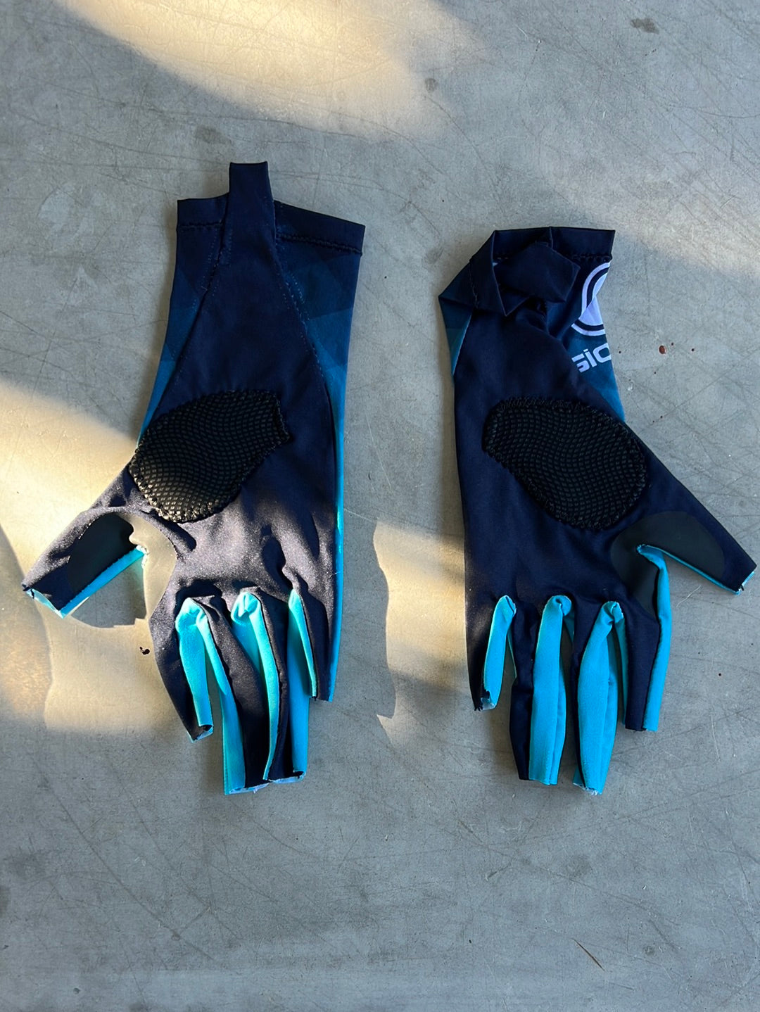 'Chrono Pro' TT Gloves / Aero Mitts  | Giordana | Astana Qazaqstan | Pro-Issued Cycling Kit