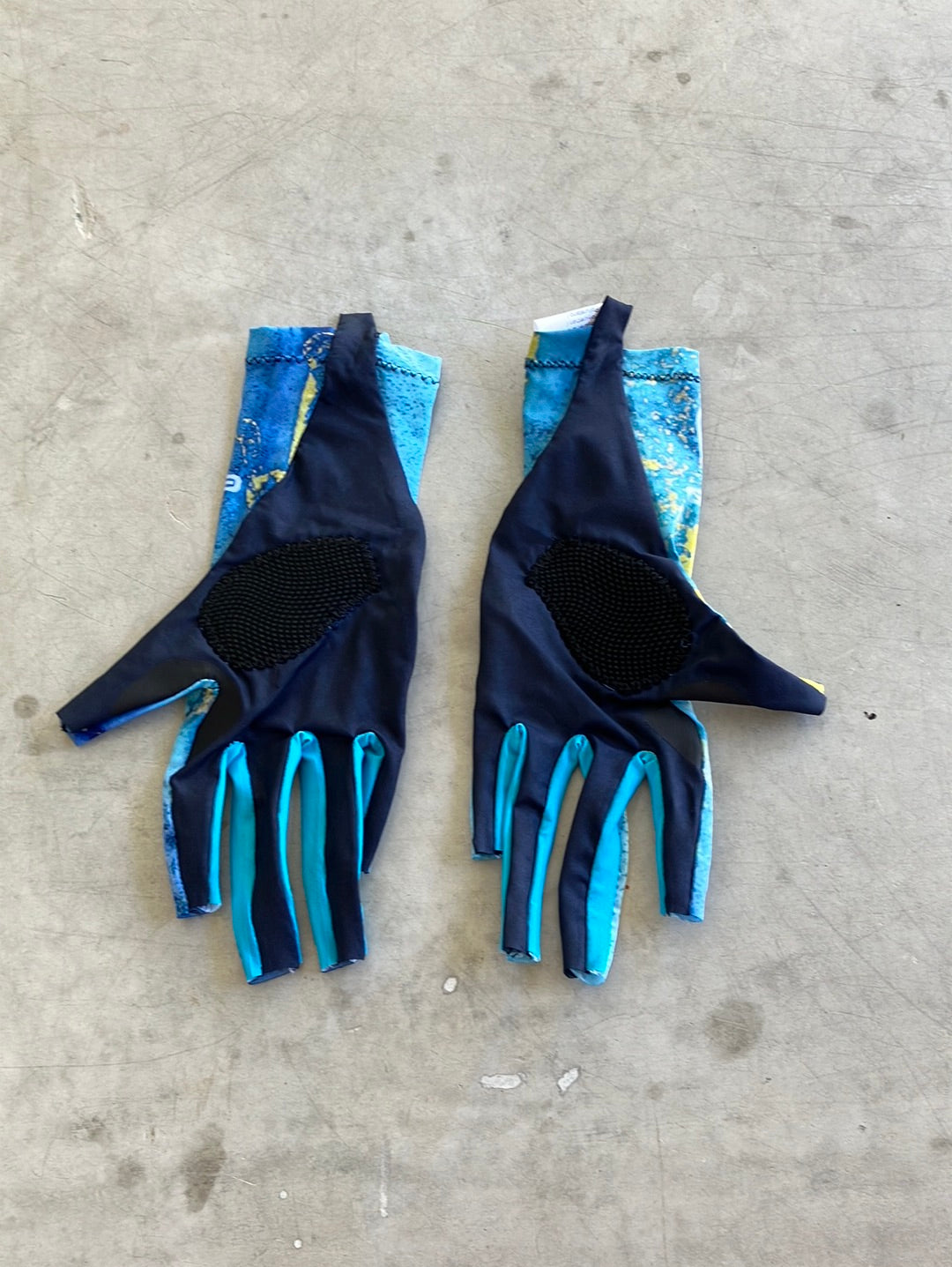 Aero Gloves Unpadded - Tour de France Special Edition | Giordana |  Astana | Pro Cycling Kit