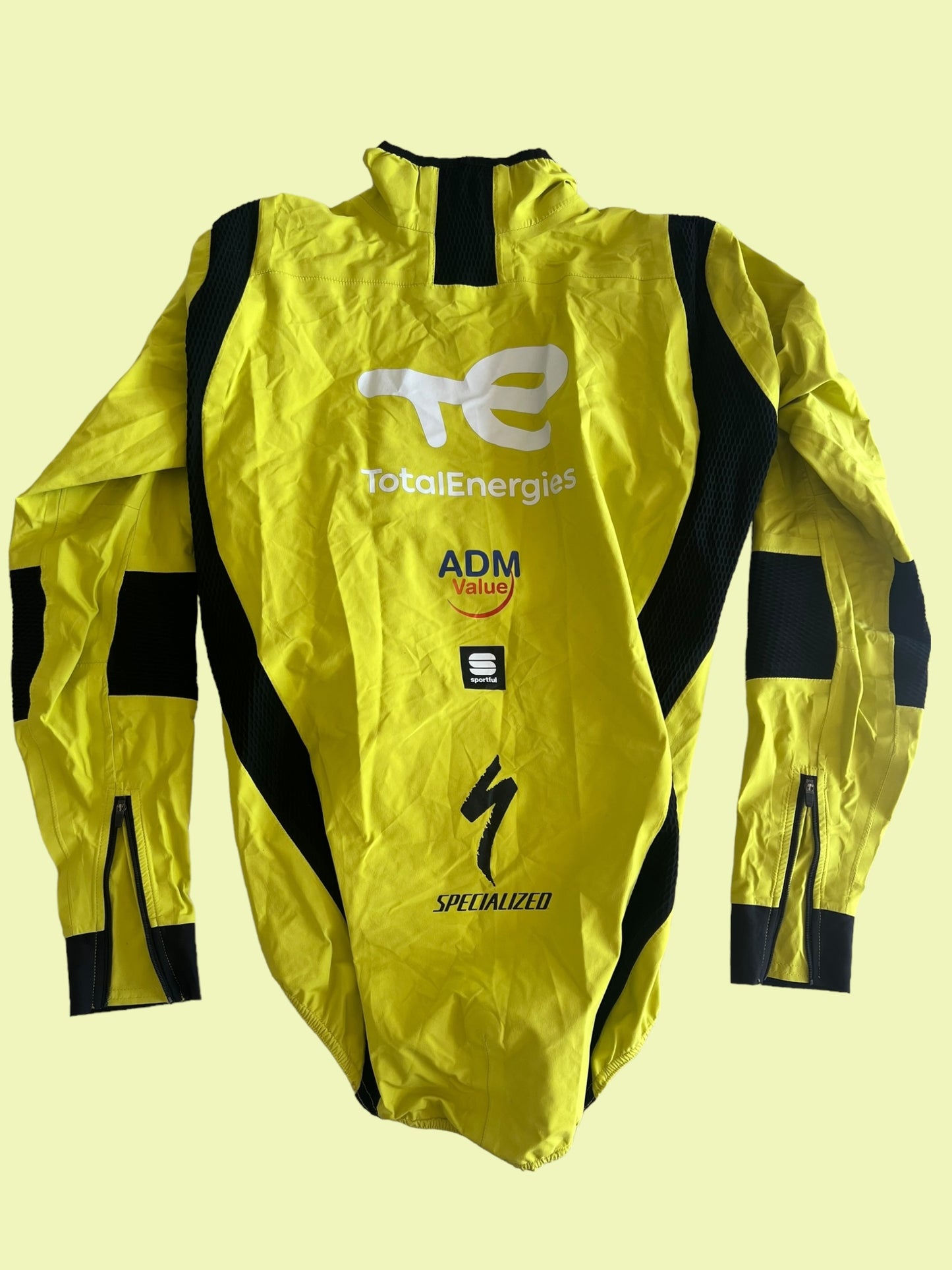 Aqua Pro Rain Jacket Gore-Tex | Sportful | Total Energies | Pro Cycling Kit