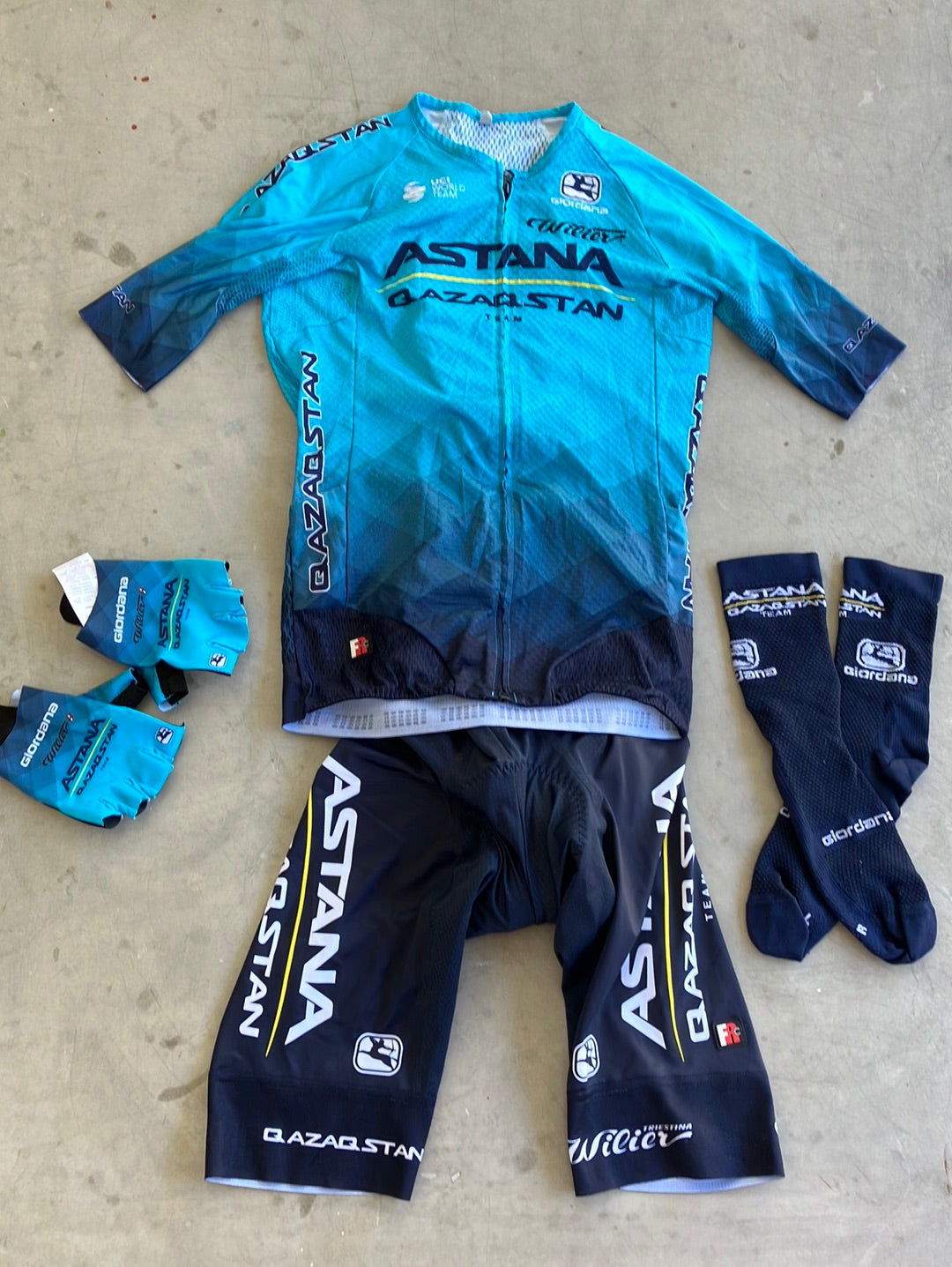 Summer Jersey, Bib Shorts, Gloves & Socks Bundle | Giordana |  Astana | Pro Cycling Kit