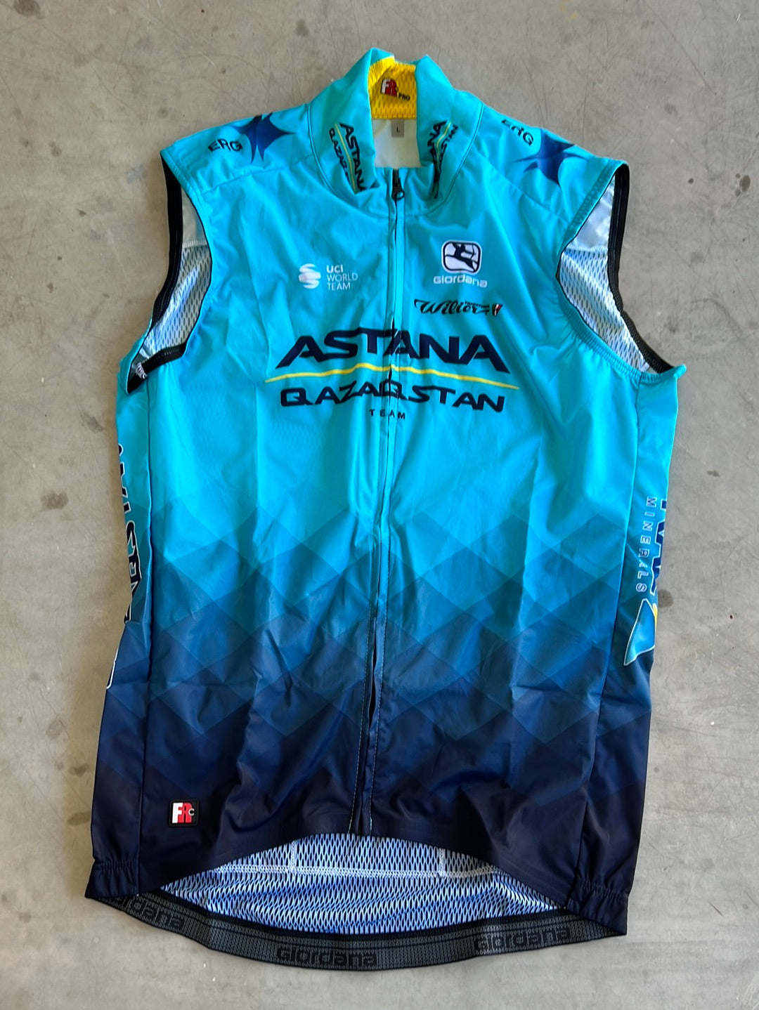 Wind Vest Light Gilet FRC Pro | Giordana |  Astana | Pro Cycling Kit