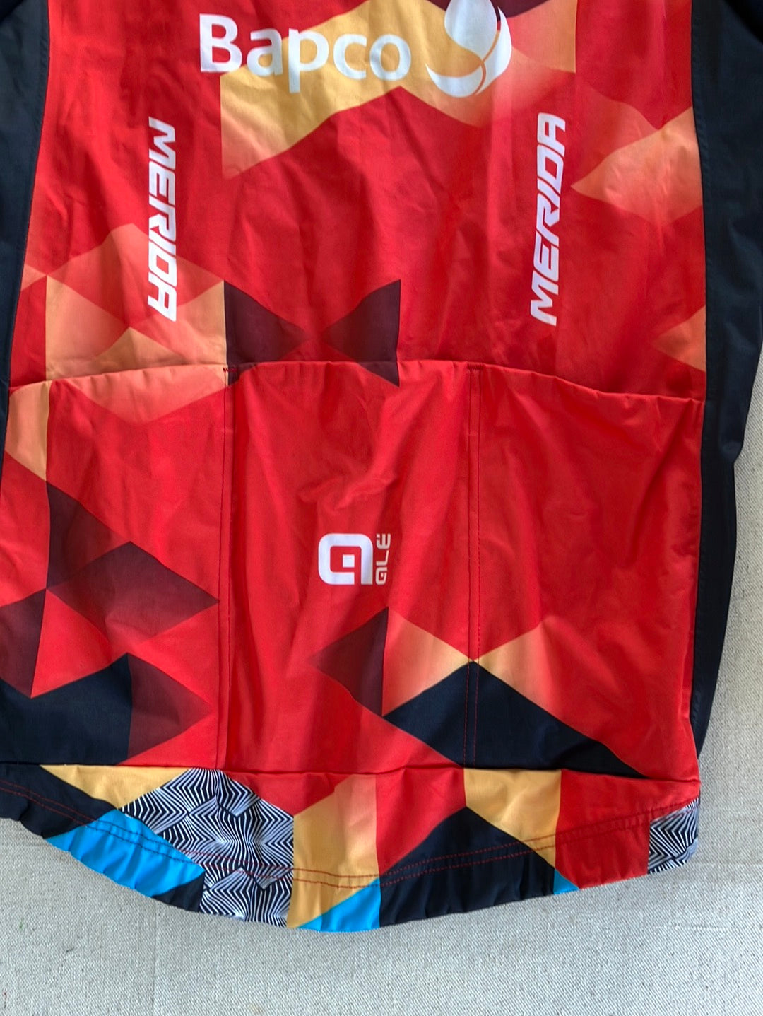 Rain Jacket | Ale | Team Bahrain Victorious | Pro Cycling Kit