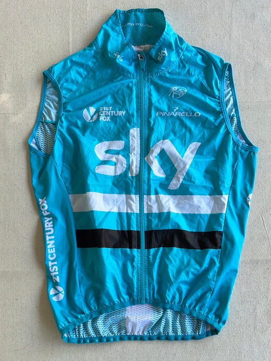 Wind Vest / Gilet | Rapha | Team Sky | Pro Cycling Kit