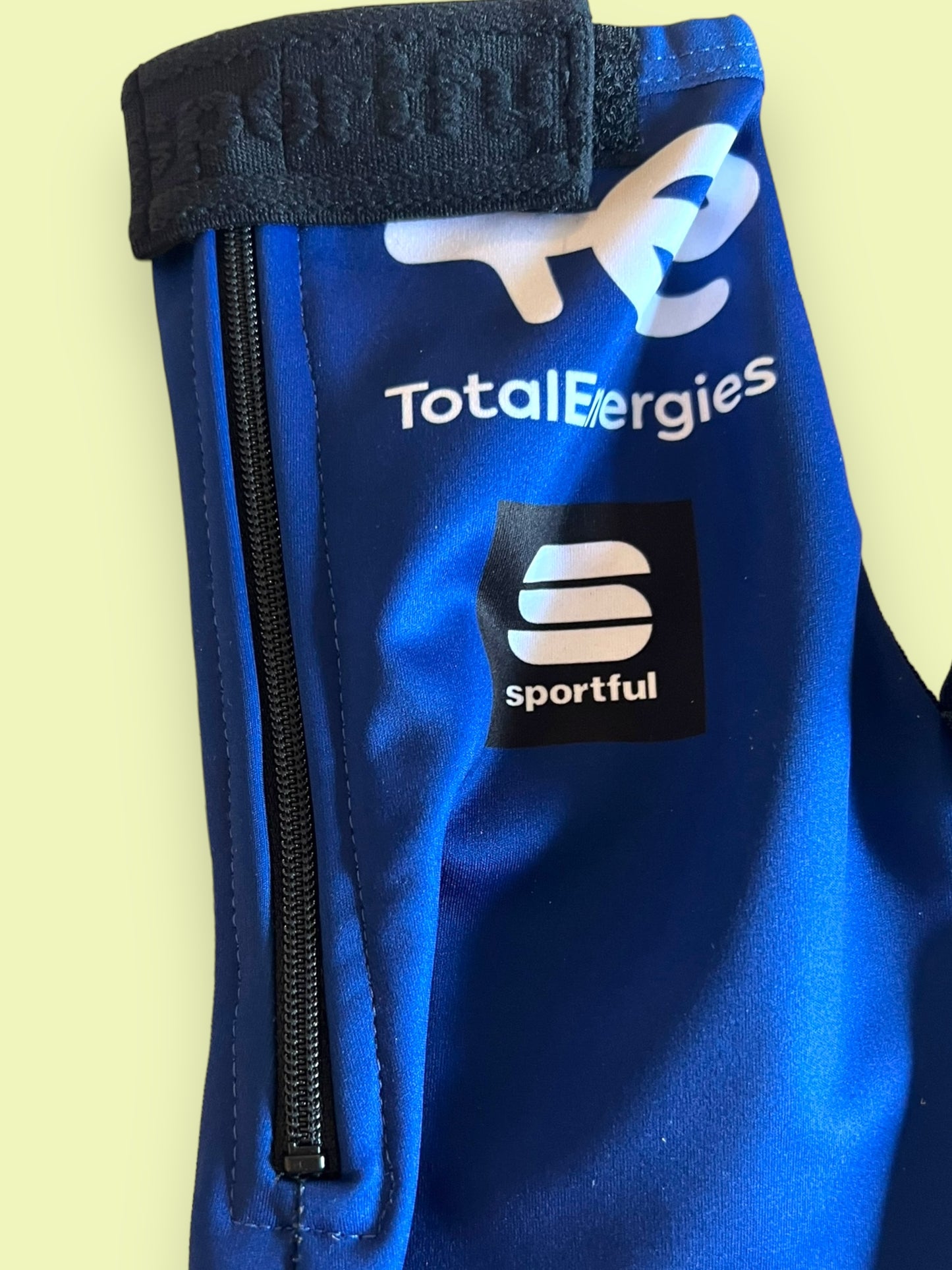 Thermal Rain Overshoes / Shoe Covers Gore-Tex | Sportful | Total Energies | Pro Cycling Kit