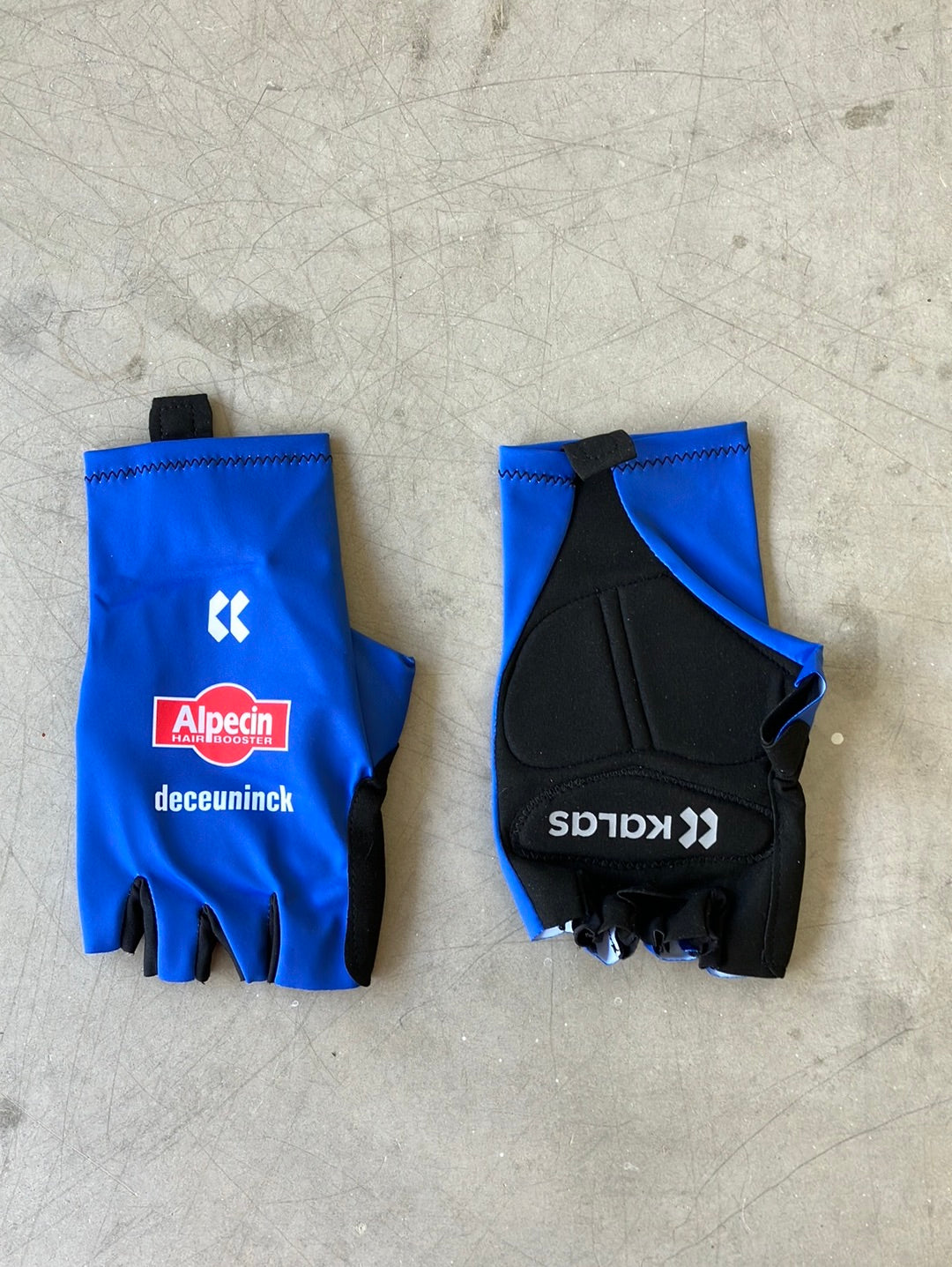 Aero Gloves / Mitts | Kalas | Alpecin Fenix Deceuninck | Pro Team Cycling Kit