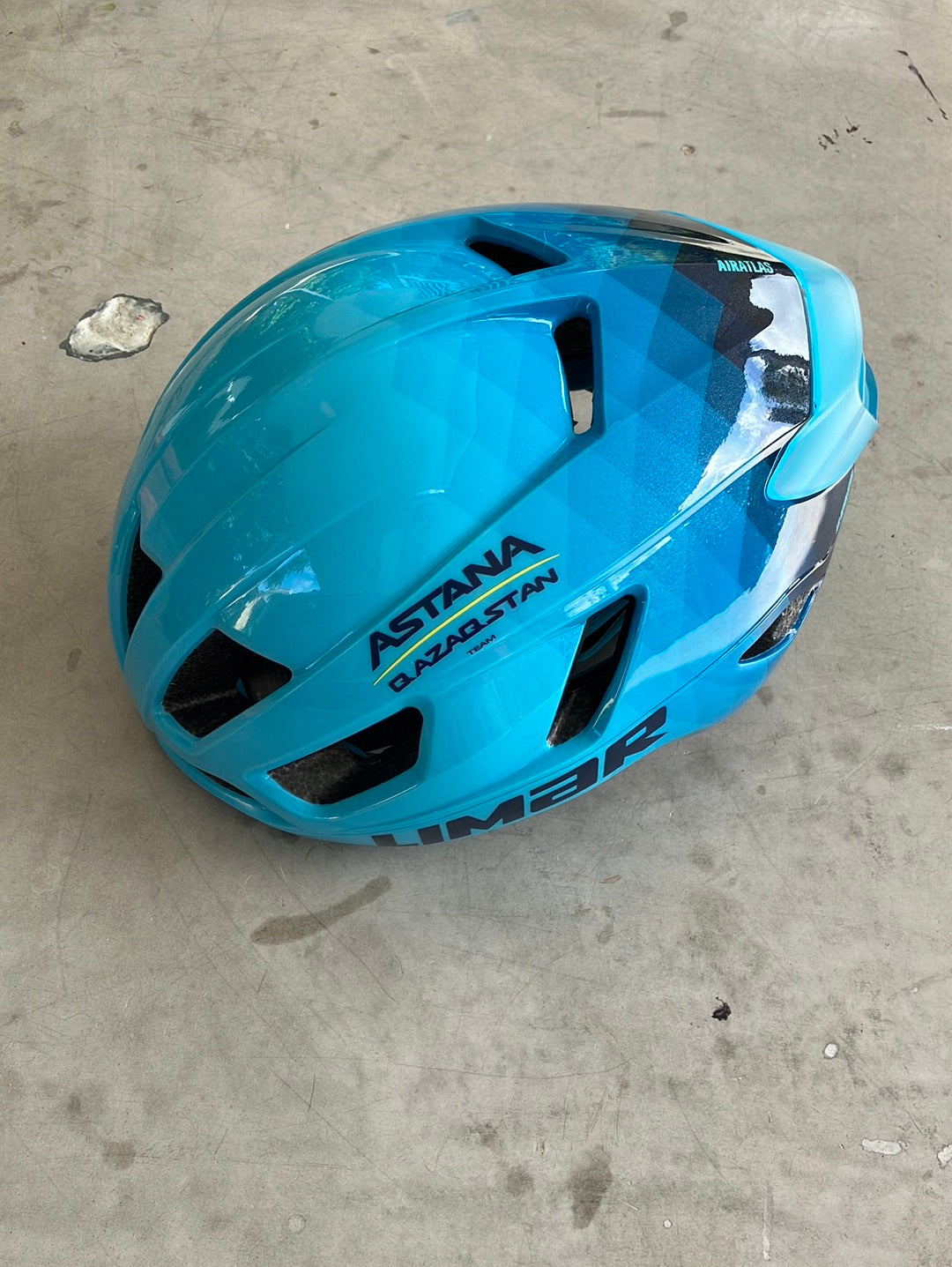 Cycling Helmet Air Atlas | Limar | Astana | Pro-Issued Cycling Kit