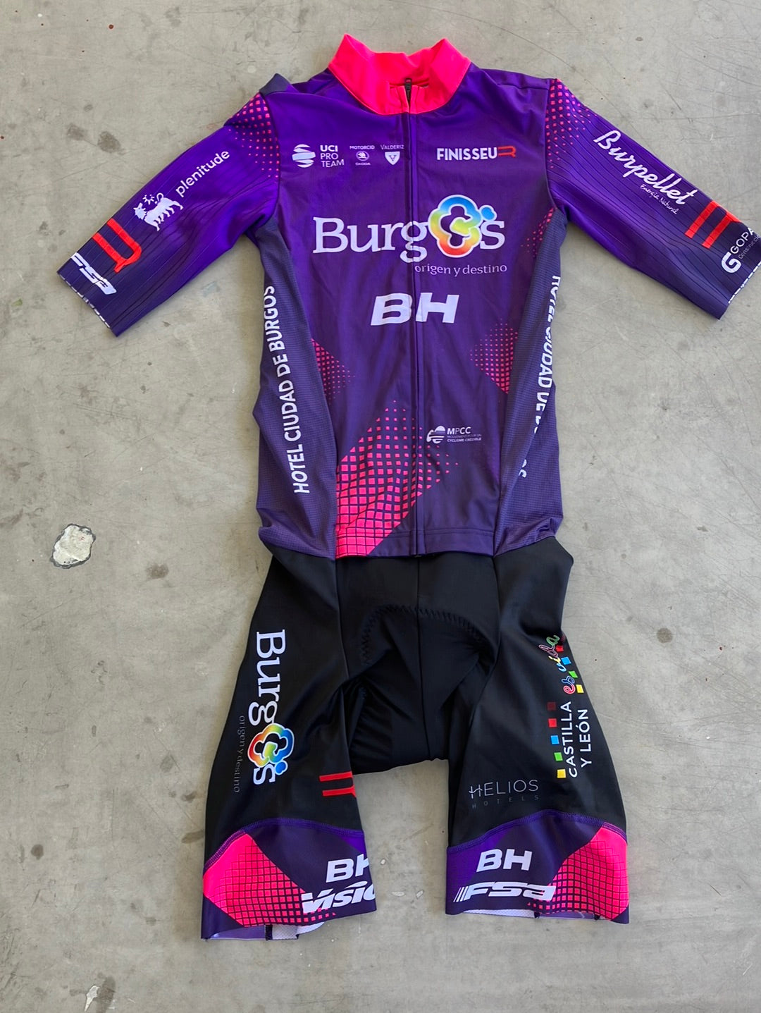 Burgos BH | Finisseur Race Suit | M | Purple | Pro-Issued Team Kit ...