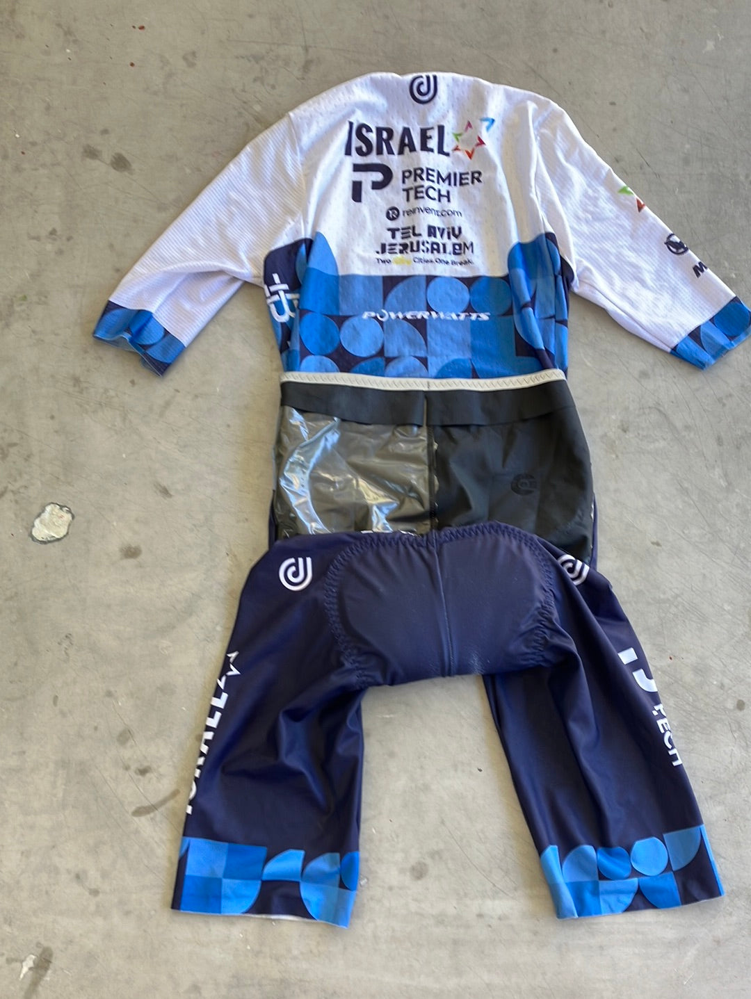 Aerosuit  - Lightweight Aerodynamic Cycling Summer Race Suit / Skinsuit | No Pinz |  Israel Premier Tech IPT | Pro Cycling Kit