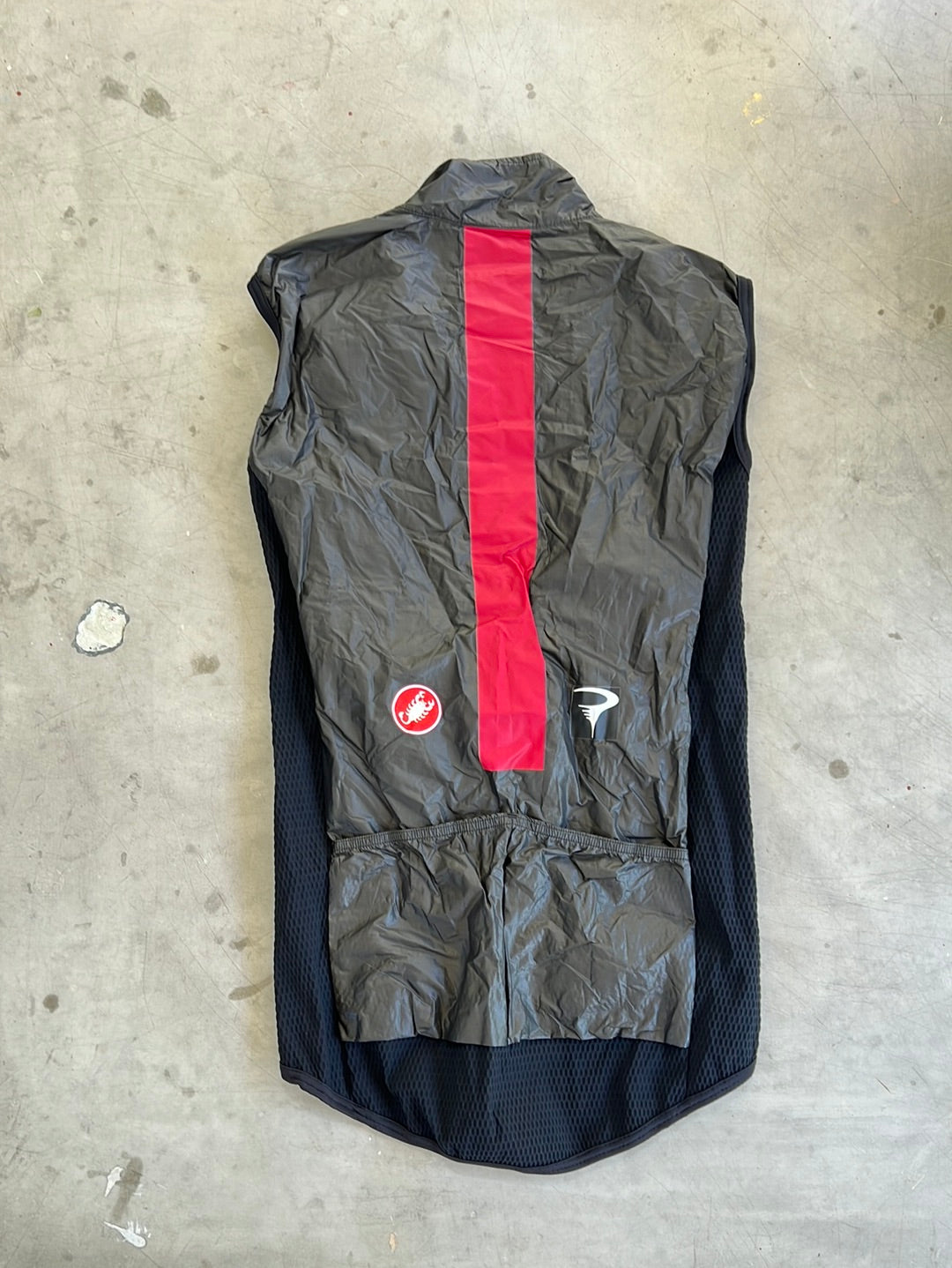 Idro Goretex Rain Vest / Gilet | Castelli | Ineos Grenadiers | Pro-Issued Cycling Kit