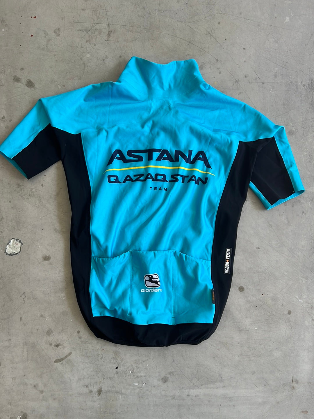 VERSA Thermal Windproof Rain Jersey | Giordana | Astana | Pro Team Cycling Kit