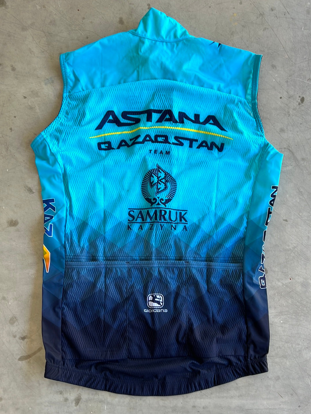 Wind Vest Light Gilet FRC Pro | Giordana |  Astana | Pro Cycling Kit