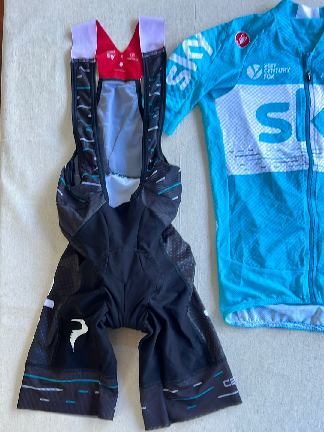 Cycling Kit Bundle - Summer Jersey & Bib Shorts | Castelli | Team Sky | Pro Cycling Kit