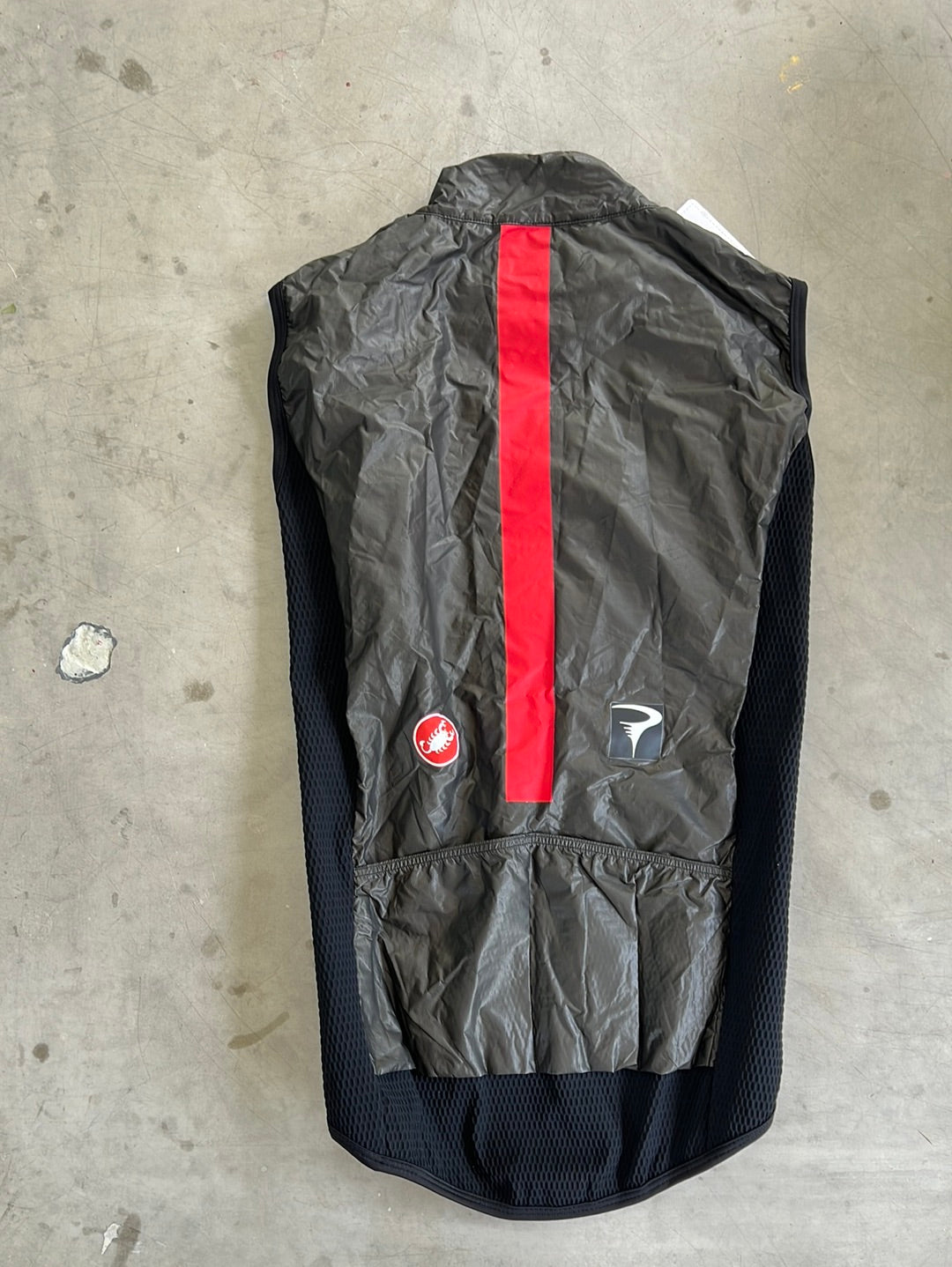 Idro Rain Vest Gore-tex | Castelli | Ineos Grenadiers Pro-Issued Cycling Kit