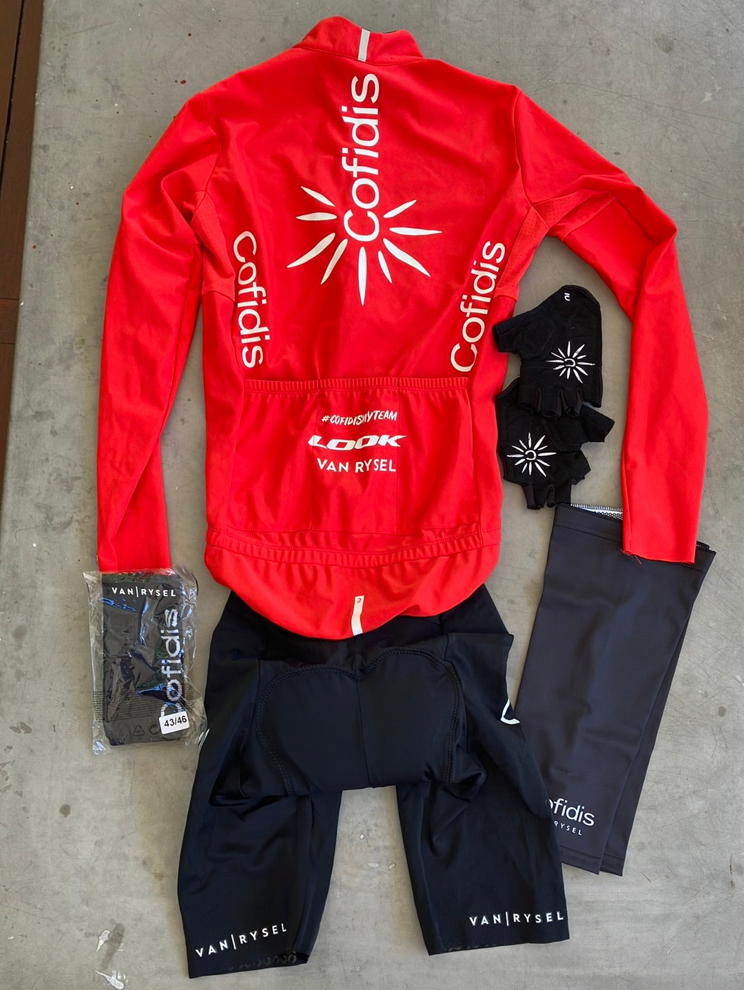 Cofidis | Van Rysel Bundle - Gabba Jacket, Bibs, Socks, Gloves & Knee Warmers | Pro-Issued Pro Team Kit