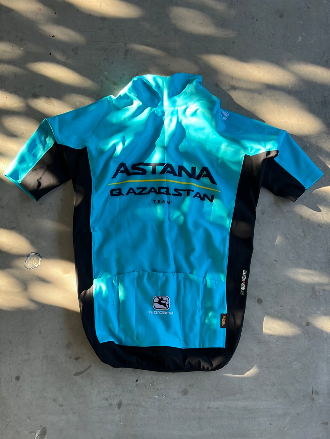 'Versa H2O' Short Sleeve Jersey / Jacket  | Giordana | Astana Qazaqstan | Pro-Issued Cycling Kit