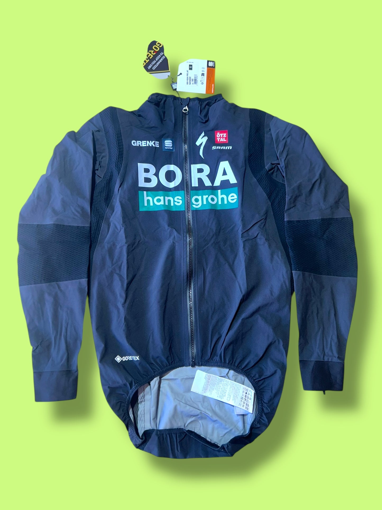 Rain Jacket Aqua Pro Waterproof Windproof Winter  | Sportful | Bora Hansgrohe| Pro Cycling Kit