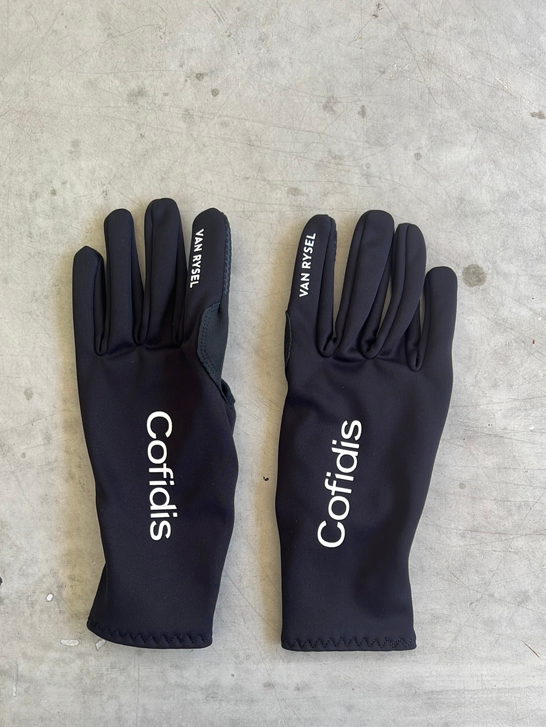 Winter Gloves | Van Rysel | Cofidis | Pro-Issued Cycling Kit