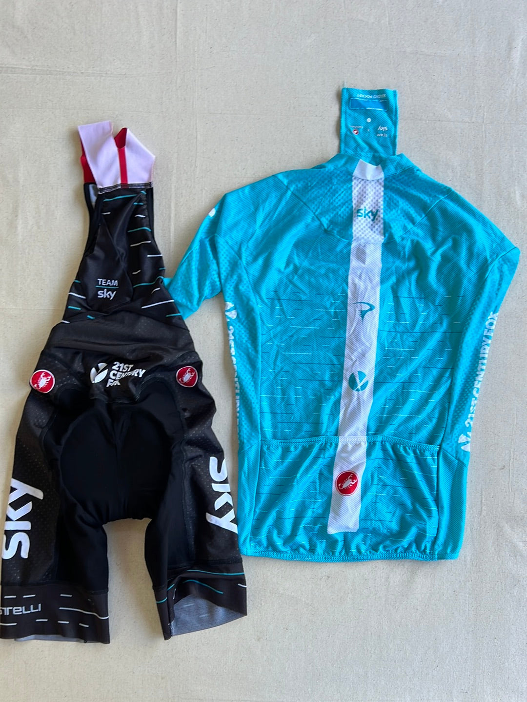 Cycling Kit Bundle - Summer Jersey & Bib Shorts | Castelli | Team Sky | Pro Cycling Kit