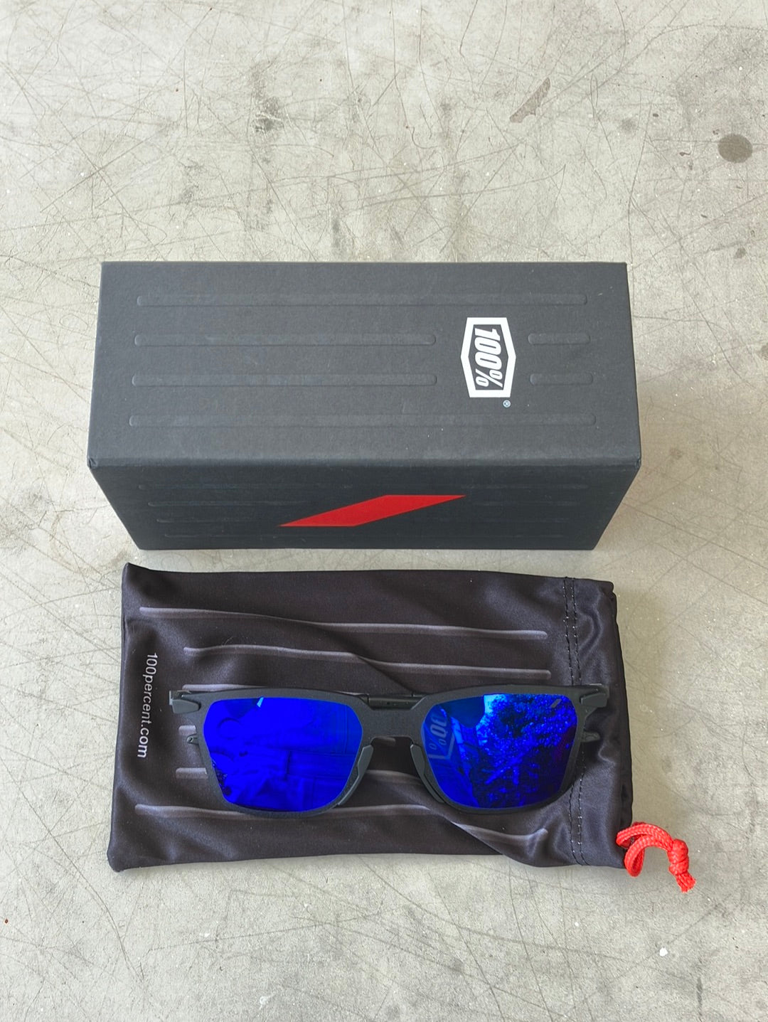 Casual Sunglases 100% Legere Square | 100% | Black | Movistar | Pro Kit