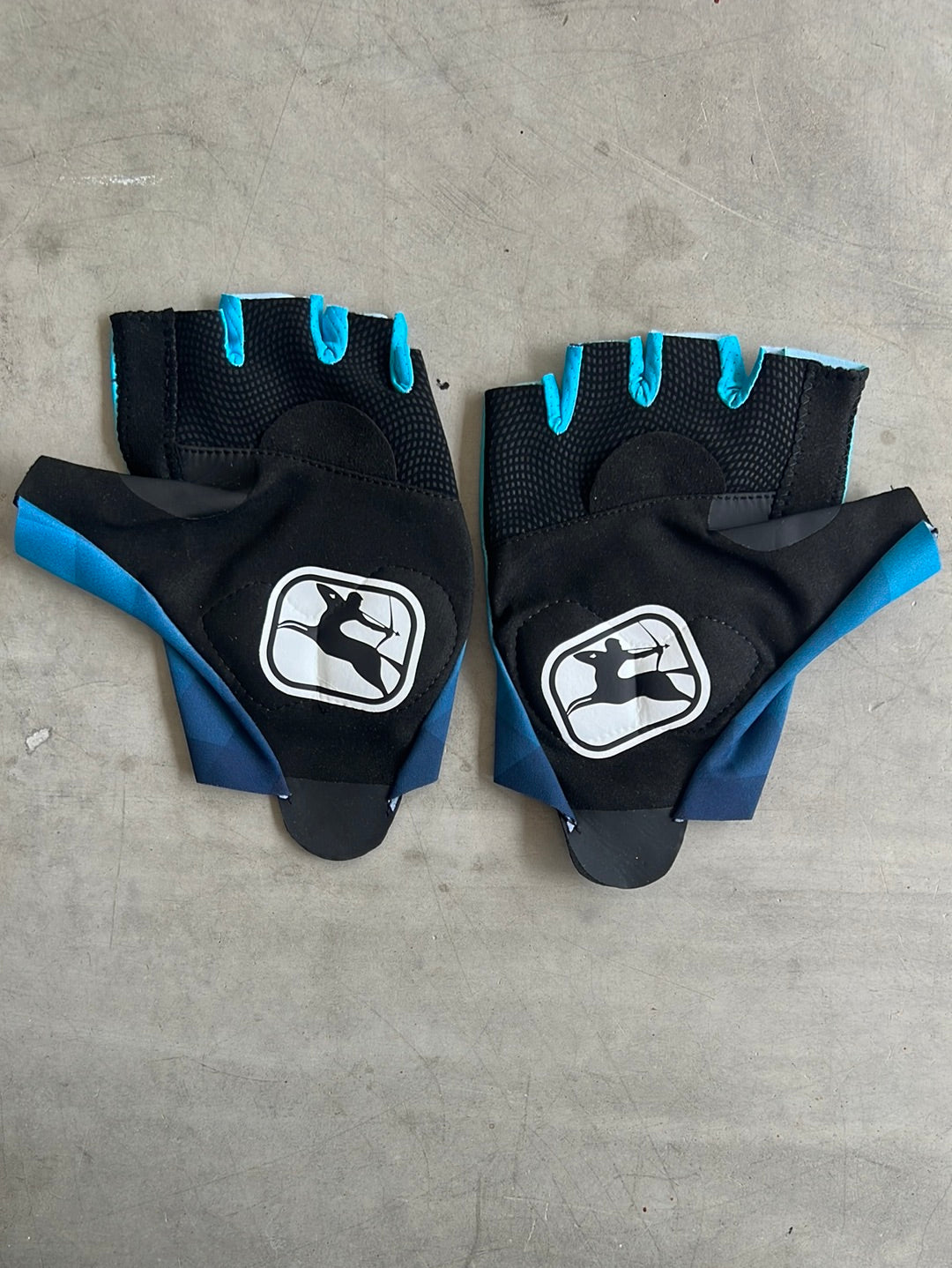 Padded Cycling Gloves | Giordana | Astana | Pro Team Cycling Kit