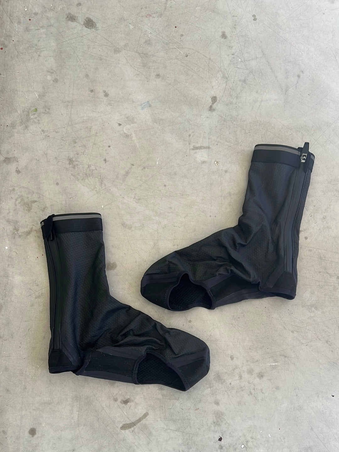 Uno-X | Bioracer Rain Overshoes / Shoe Covers | Black | Pro-Issued Team Kit