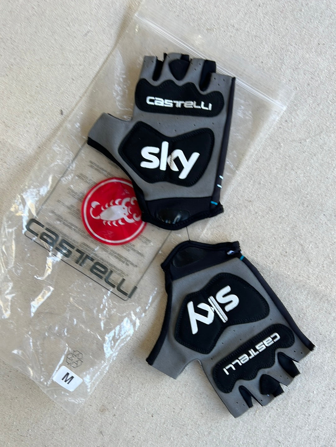 Cycling Gloves Padded | Castelli | Team Sky | Pro Cycling Kit