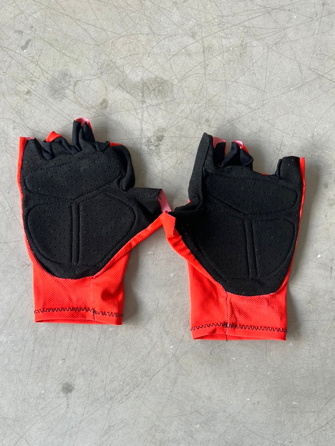 Padded Cycling Gloves | Santini | Trek Segafredo | Pro-Issued Cycling Kit