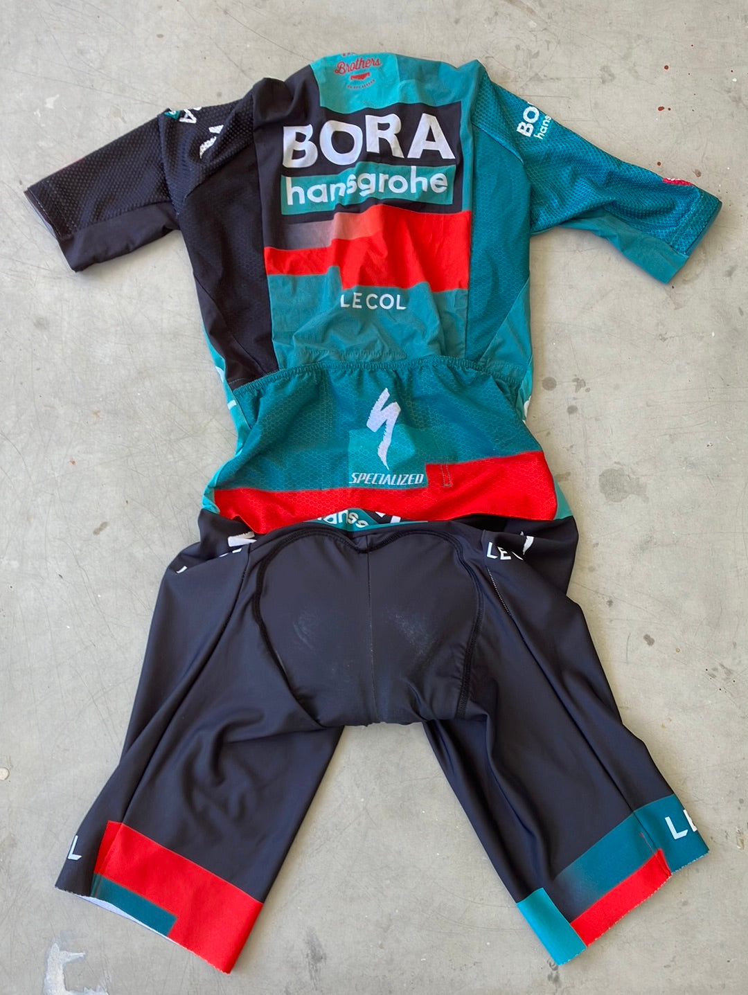 le col skinsuit